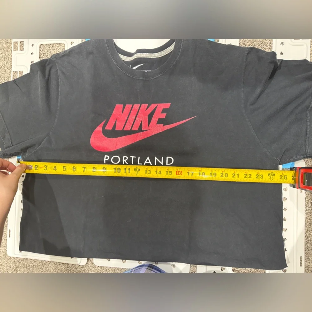 Nike Portland Graphic T-Shirt Mens 2XL Black Red Swoosh Logo Short Sleeve Tee‎